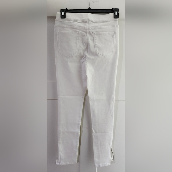 Martha Stewart regular knit denim ankle jeans w/zipper. Size 6. Nwot - Picture 2 of 2